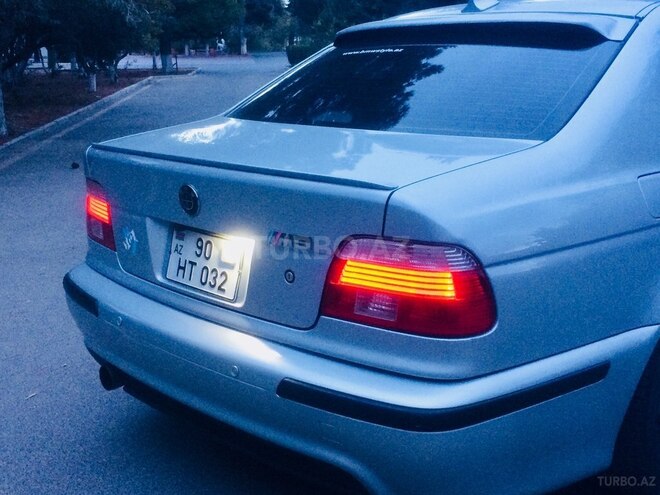 BMW 525 2000, 235,000 km - 2.5 л - Bakı
