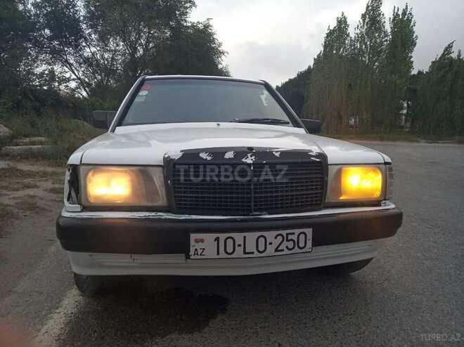 Mercedes 190 1989, 300,000 km - 2.5 l - Sumqayıt
