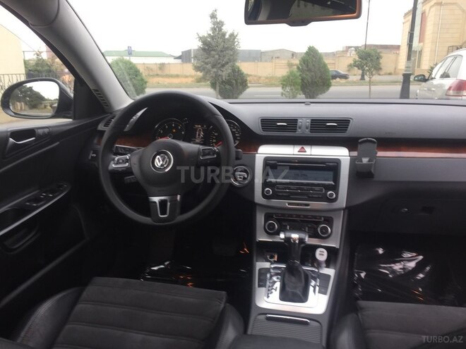 Volkswagen Passat 2009, 213,050 km - 1.8 l - Bakı