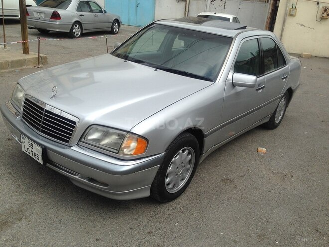 Mercedes C 230 1998, 272,000 km - 2.3 л - Bakı