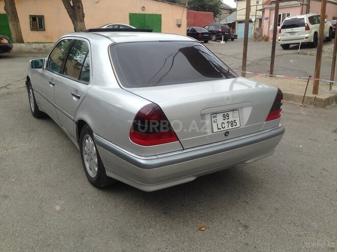Mercedes C 230 1998, 272,000 km - 2.3 л - Bakı