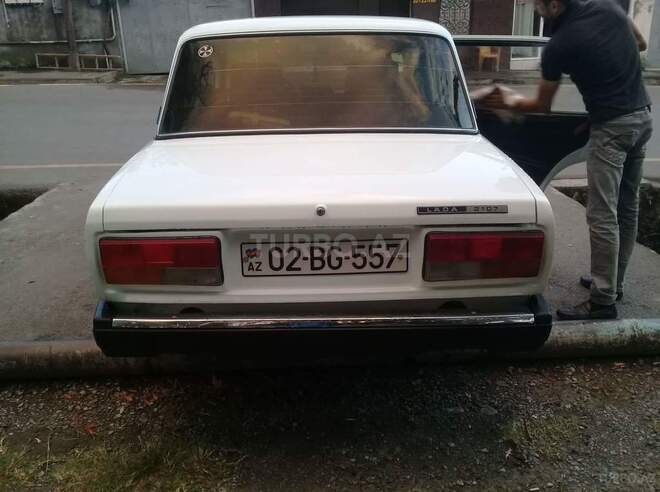 LADA (VAZ) 2107 1999, 120,000 km - 1.6 л - Qax