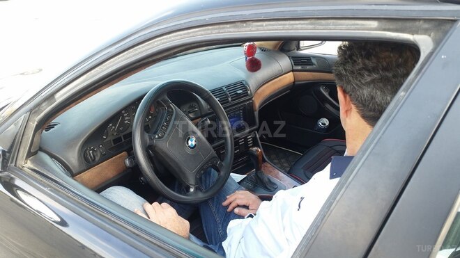 BMW 528 1998, 232,000 km - 0.3 l - Bakı