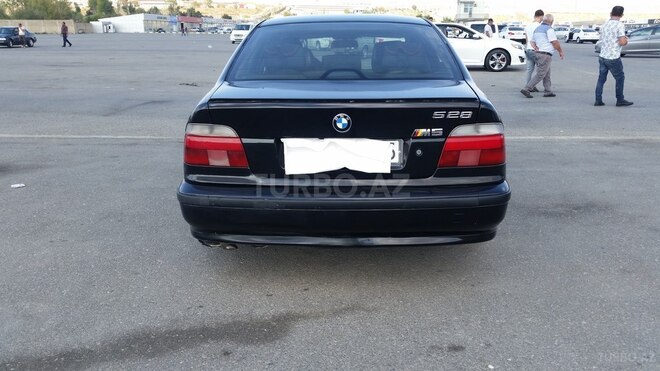 BMW 528 1998, 232,000 km - 0.3 l - Bakı