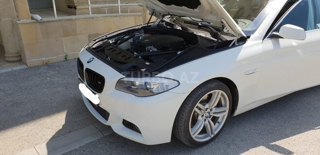 BMW 528 2013, 93,000 km - 0.2 л - Gəncə