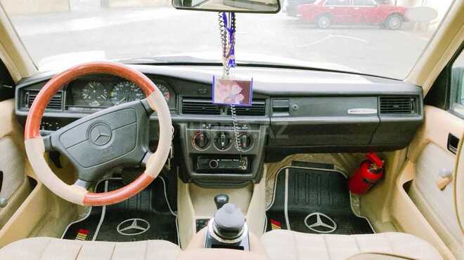Mercedes 190 1990, 164,000 km - 2.0 l - Bakı