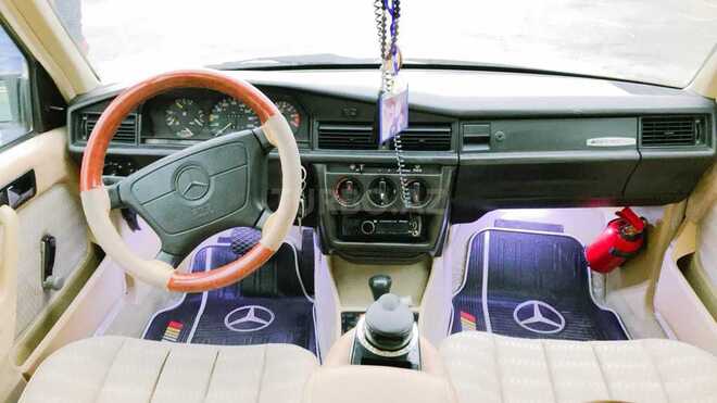 Mercedes 190 1990, 164,000 km - 2.0 l - Bakı