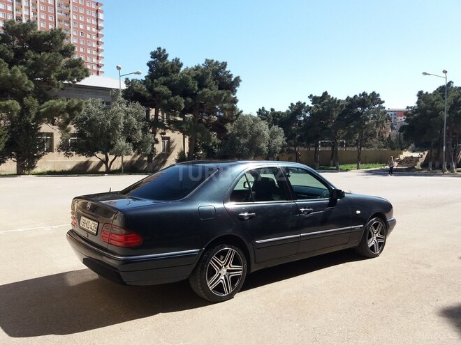 Mercedes E 320 1996, 210,000 km - 0.3 l - Bakı