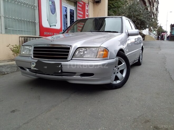 Mercedes C 220 1999, 390,000 km - 2.2 l - Bakı