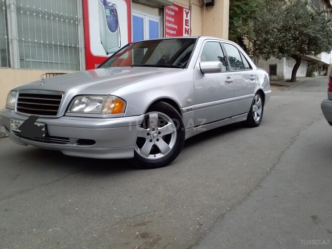 Mercedes C 220 1999, 390,000 km - 2.2 l - Bakı