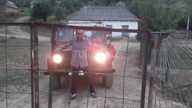 UAZ  1998, 250,000 km - 2.5 l - Lerik