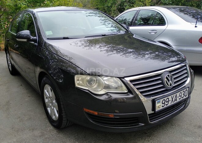 Volkswagen Passat 2005, 280,000 km - 2.0 л - Bakı