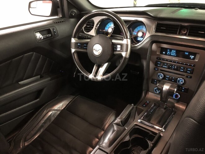 Ford Mustang 2010, 74,000 km - 3.7 l - Bakı
