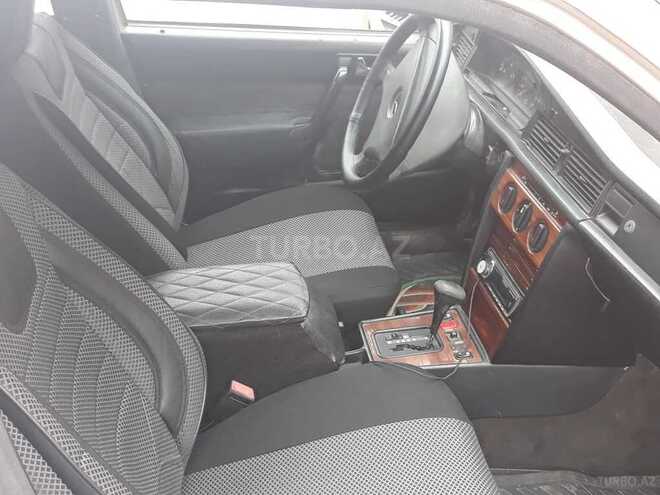 Mercedes 190 1992, 230,000 km - 2.0 л - Bakı