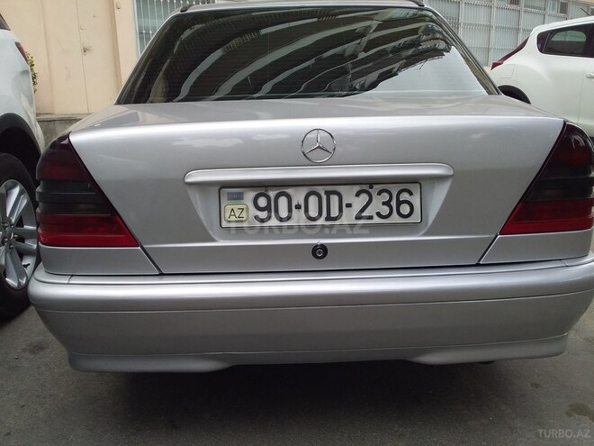 Mercedes C 220 2000, 450,000 km - 2.0 л - Xırdalan