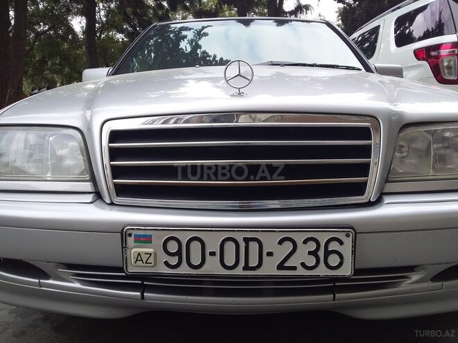 Mercedes C 220 2000, 450,000 km - 2.0 л - Xırdalan
