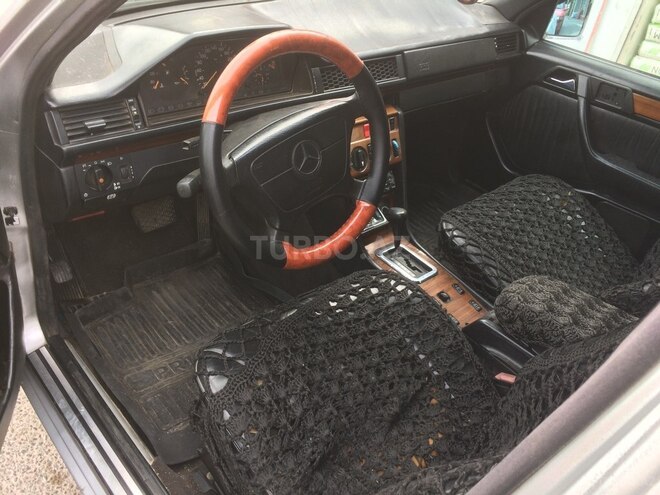 Mercedes E 280 1994, 325,600 km - 2.8 l - Bakı
