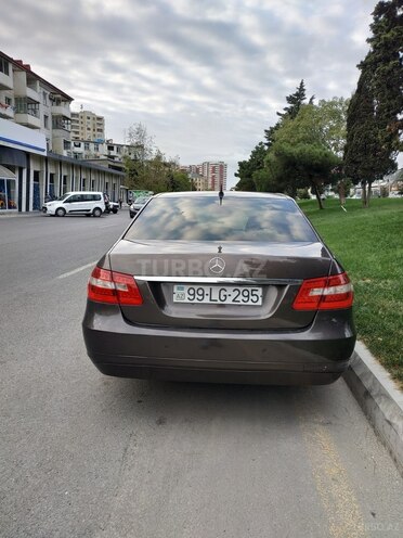 Mercedes E 220 2010, 187,000 km - 2.2 l - Bakı
