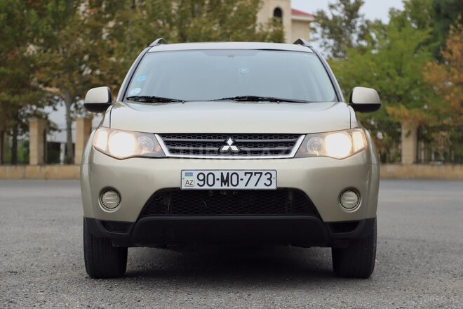 Mitsubishi Outlander 2007, 89,000 km - 3.0 л - Yevlax