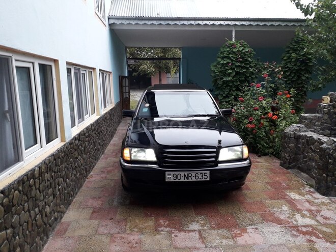 Mercedes C 230 1999, 270,000 km - 2.3 л - İsmayıllı