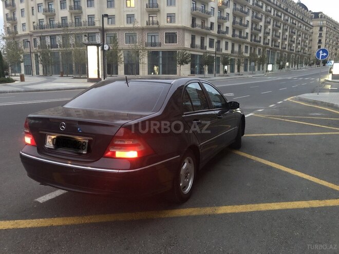 Mercedes C 200 2001, 200,000 km - 0.2 l - Bakı