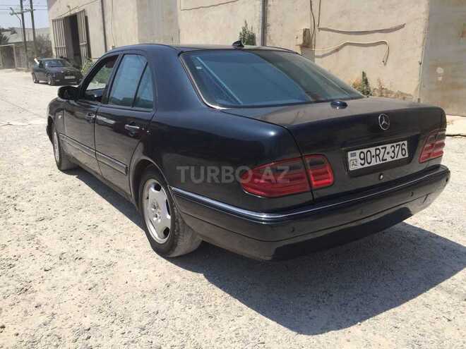 Mercedes E 240 1997, 304,500 km - 2.4 l - Bakı
