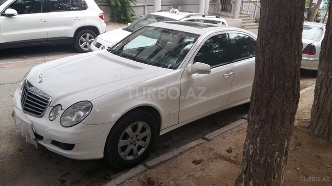 Mercedes E 220 2007, 254,000 km - 2.2 l - Bakı