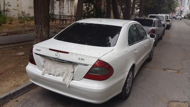 Mercedes E 220 2007, 254,000 km - 2.2 l - Bakı