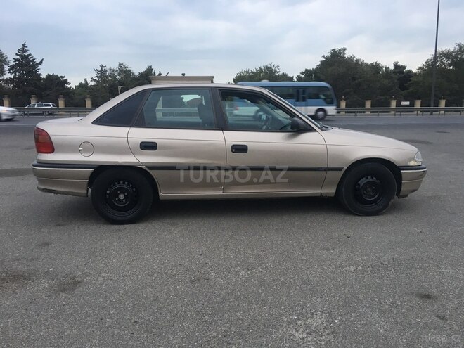 Opel Astra 1997, 300,800 km - 1.6 l - Bakı