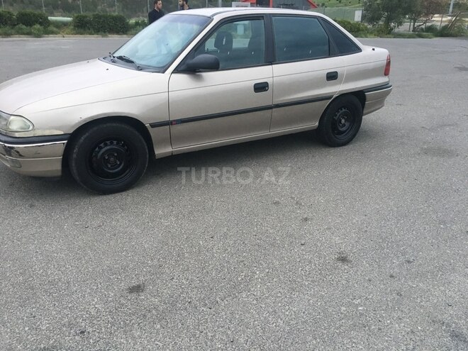 Opel Astra 1997, 300,800 km - 1.6 l - Bakı
