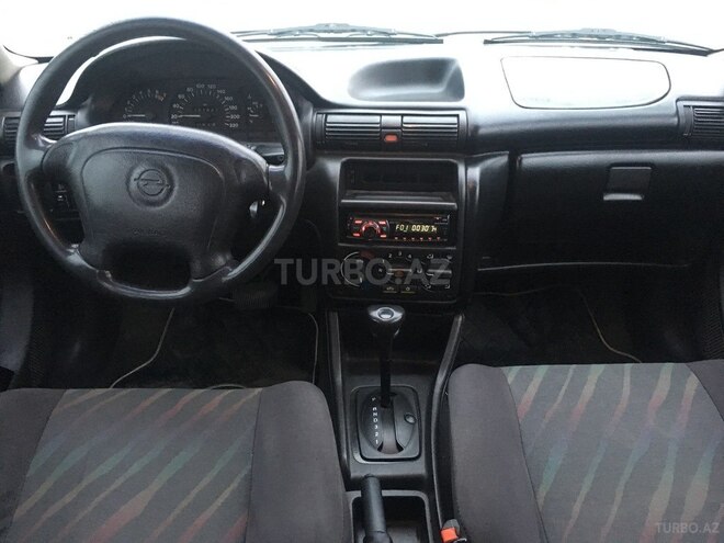 Opel Astra 1997, 300,800 km - 1.6 l - Bakı
