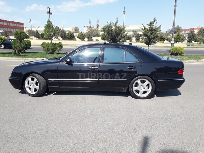 Mercedes E 280 1999, 218,000 km - 2.8 l - Bakı
