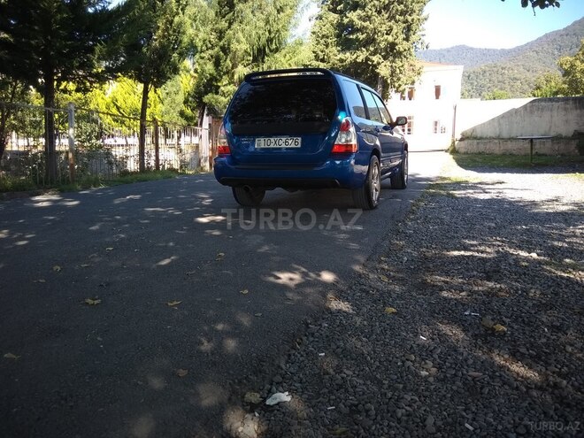 Subaru Forester 2003, 234,000 km - 2.0 l - Zaqatala
