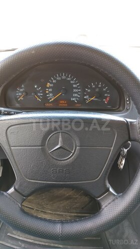 Mercedes E 240 1998, 280,566 km - 2.4 l - Sumqayıt