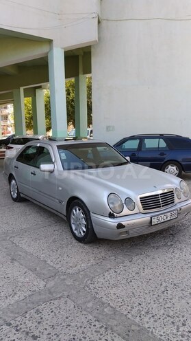 Mercedes E 240 1998, 280,566 km - 2.4 l - Sumqayıt