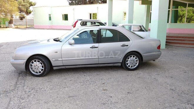 Mercedes E 240 1998, 280,566 km - 2.4 l - Sumqayıt