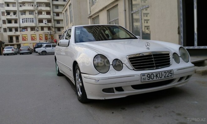 Mercedes E 270 2001, 522,000 km - 2.7 l - Bakı