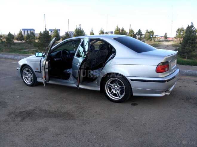 BMW 520 1997, 300,000 km - 0.2 л - Gəncə