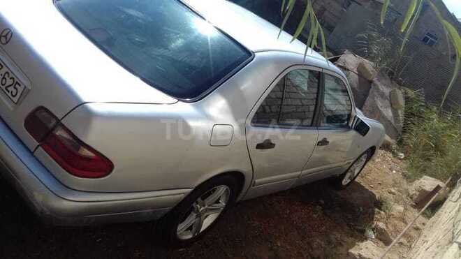 Mercedes E 230 1996, 340,000 km - 2.3 l - Bakı
