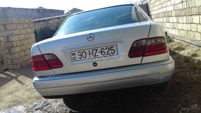 Mercedes E 230 1996, 340,000 km - 2.3 l - Bakı