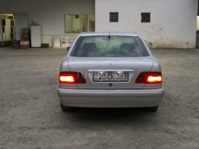 Mercedes E 230 1996, 380,000 km - 2.3 l - Mingəçevir