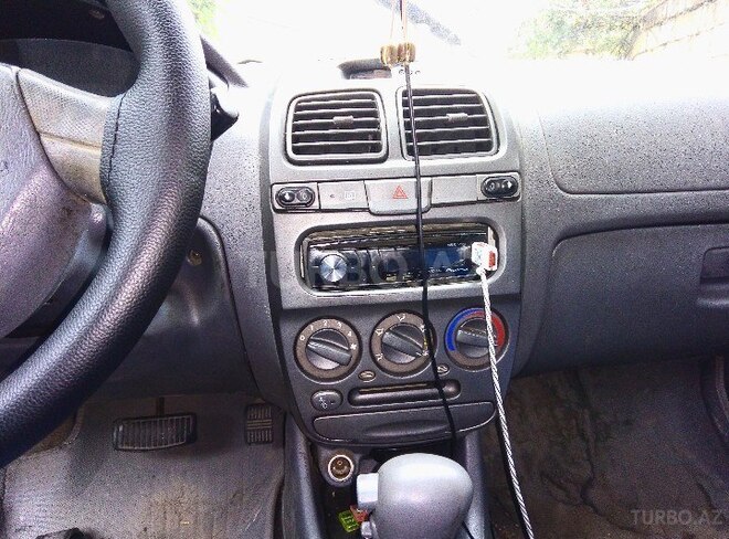 Hyundai Accent 2001, 177,054 km - 1.6 l - İsmayıllı