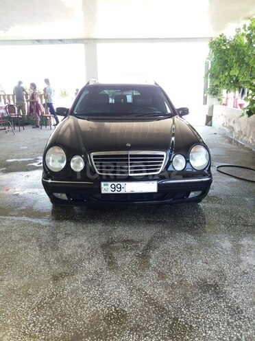 Mercedes E 260 2000, 333,000 km - 2.6 l - Mingəçevir