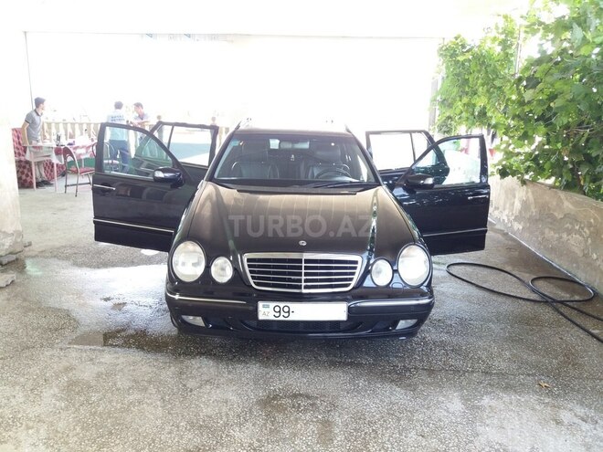 Mercedes E 260 2000, 333,000 km - 2.6 l - Mingəçevir