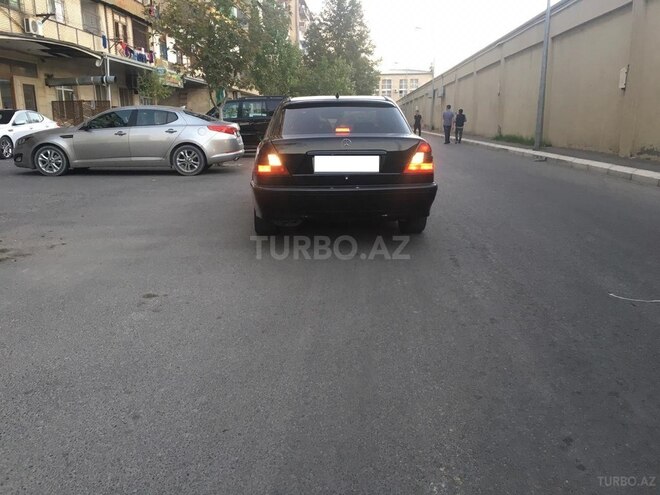 Mercedes C 220 1998, 282,000 km - 2.2 l - Bakı