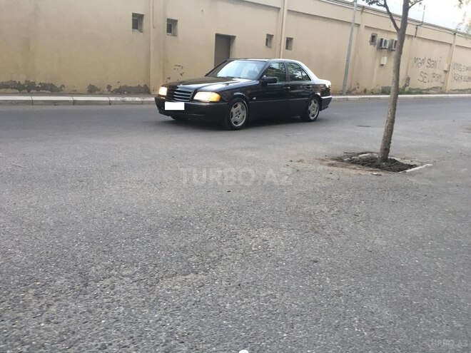 Mercedes C 220 1998, 282,000 km - 2.2 l - Bakı