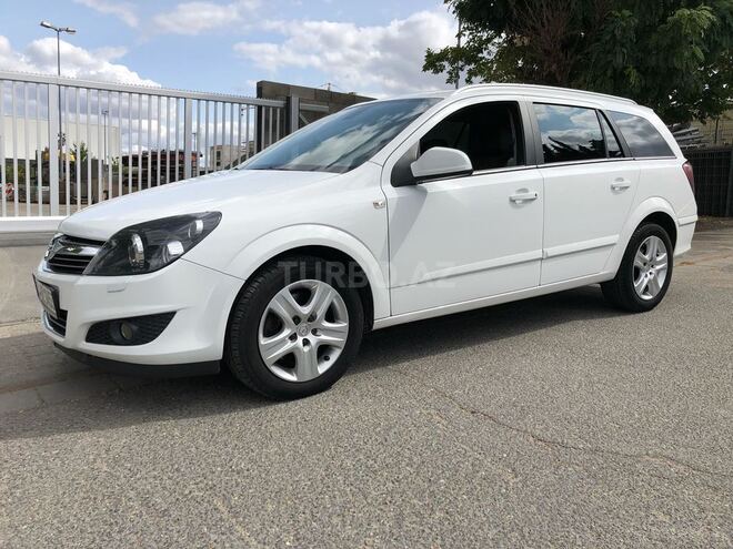 Opel Astra 2009, 130,000 km - 1.9 l - Bakı
