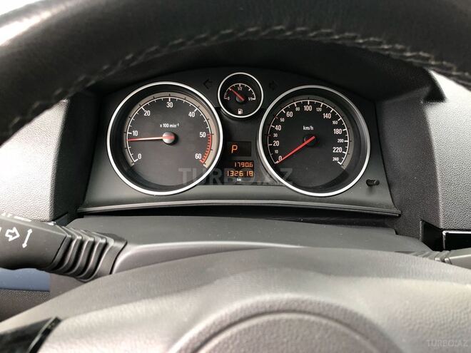 Opel Astra 2009, 130,000 km - 1.9 l - Bakı