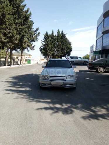 Mercedes C 220 2000, 428,128 km - 2.4 l - Bakı