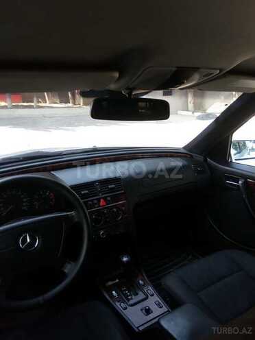 Mercedes C 220 2000, 428,128 km - 2.4 l - Bakı